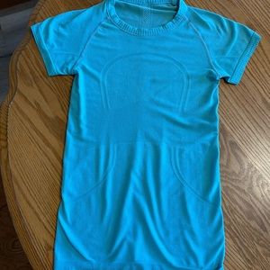 Lululemon Shirt size 4